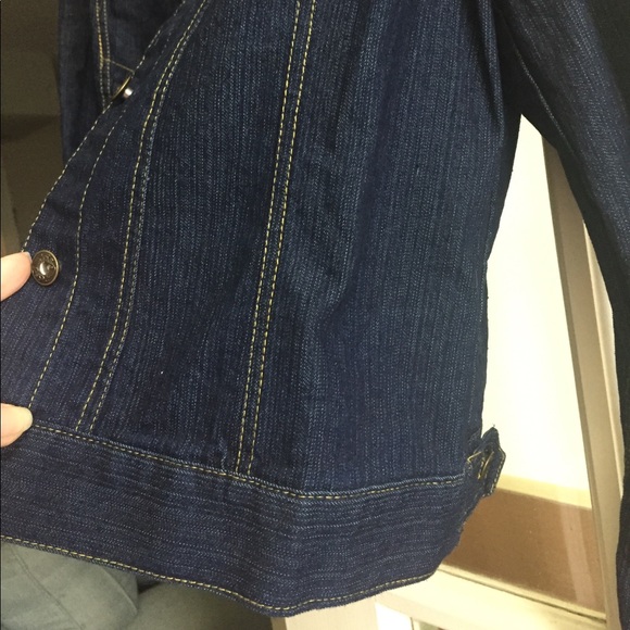 NWT Dark Denim Jean Jacket w/ Detailed Buttons - Picture 6 of 6